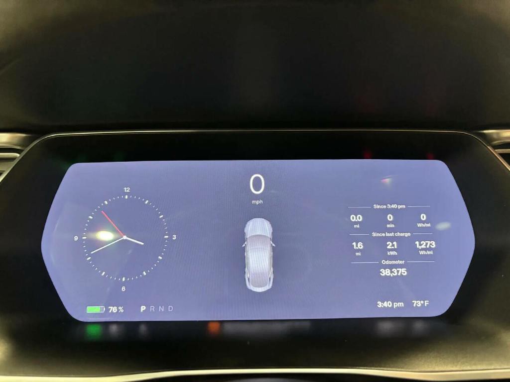 2017 Tesla Model S Image 31