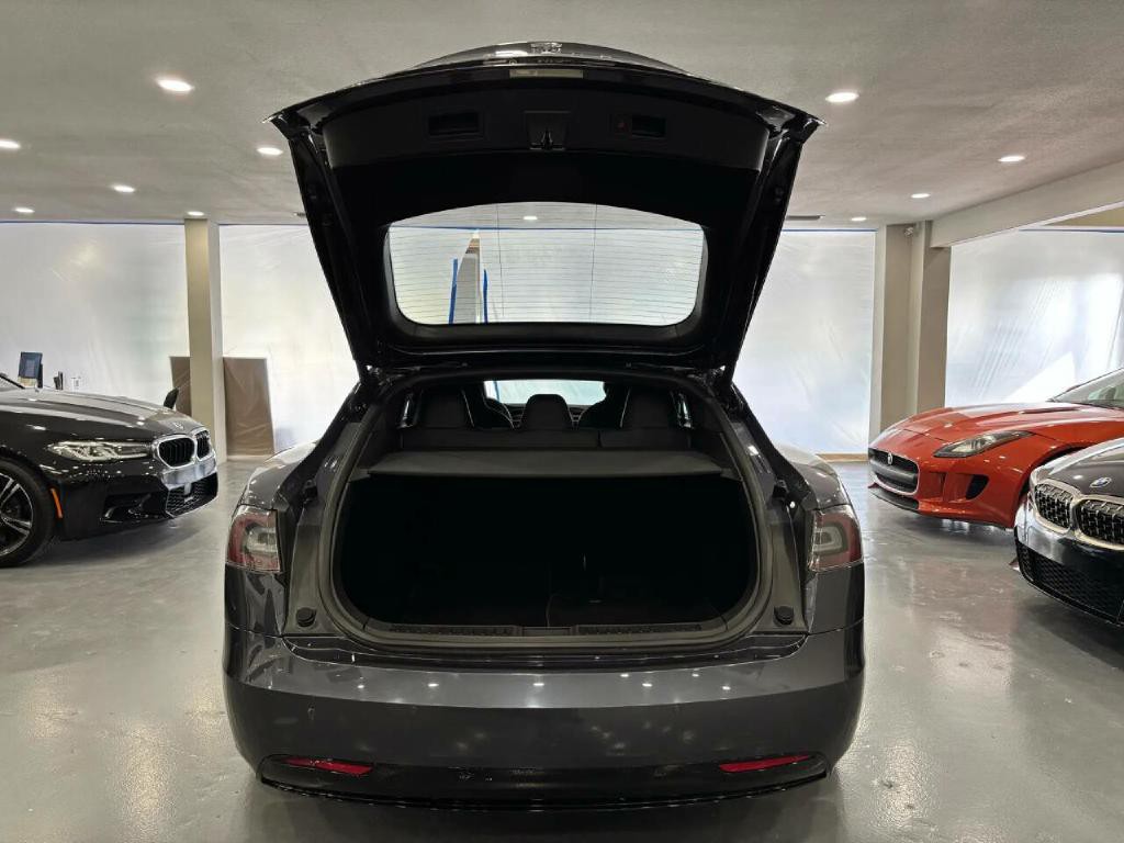 2017 Tesla Model S Image 37