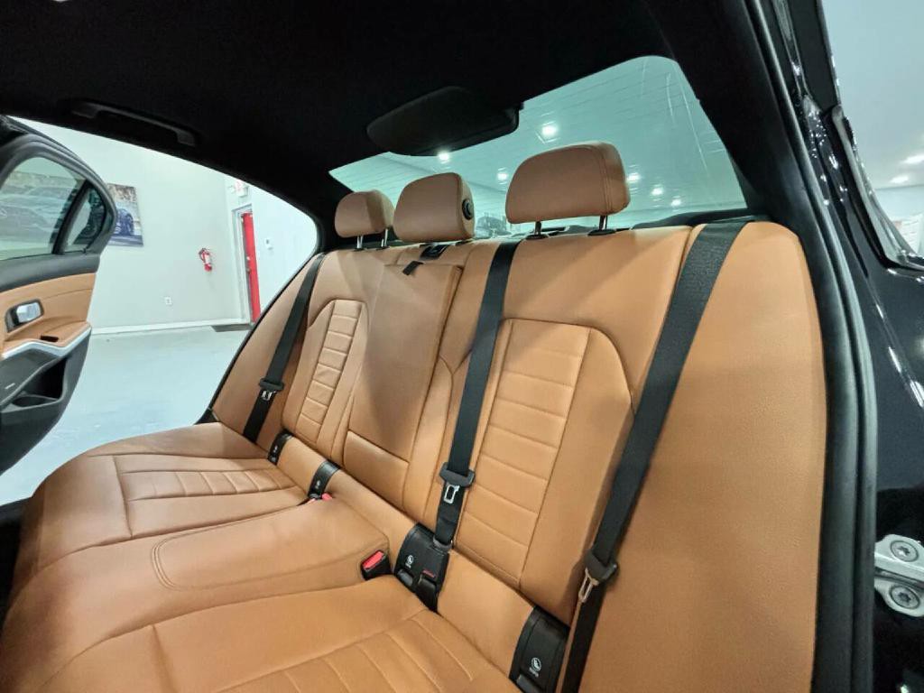 2020 BMW 3 Series Image 15