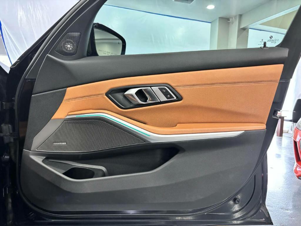 2020 BMW 3 Series Image 44