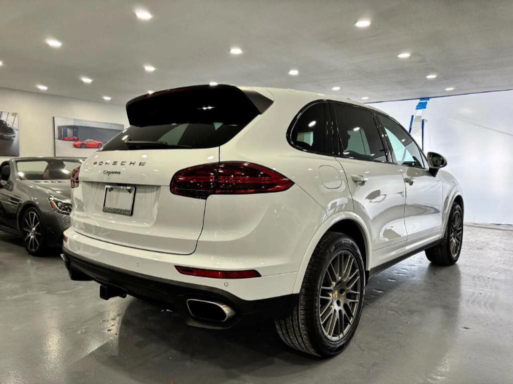 2017 Porsche Cayenne Image 7