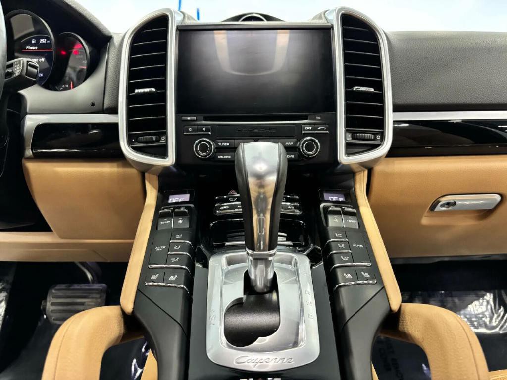 2017 Porsche Cayenne Image 29