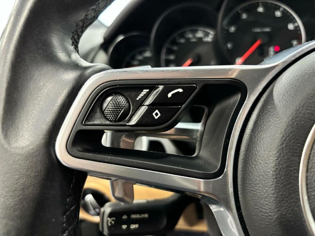 2017 Porsche Cayenne Image 33