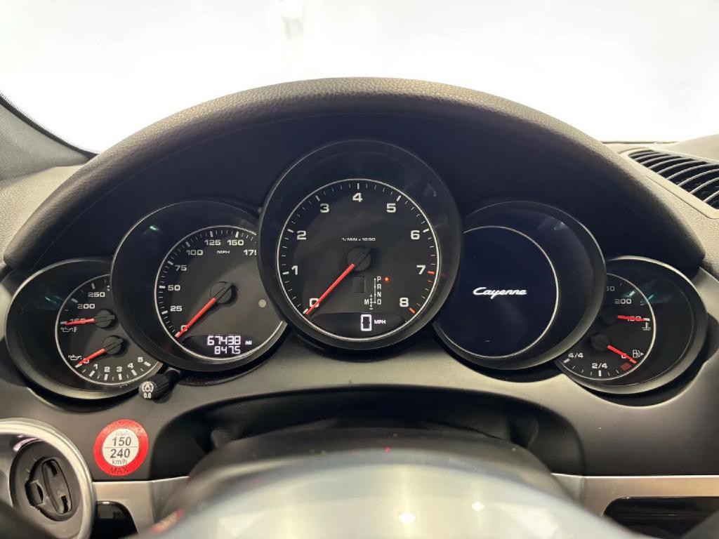 2017 Porsche Cayenne Image 35
