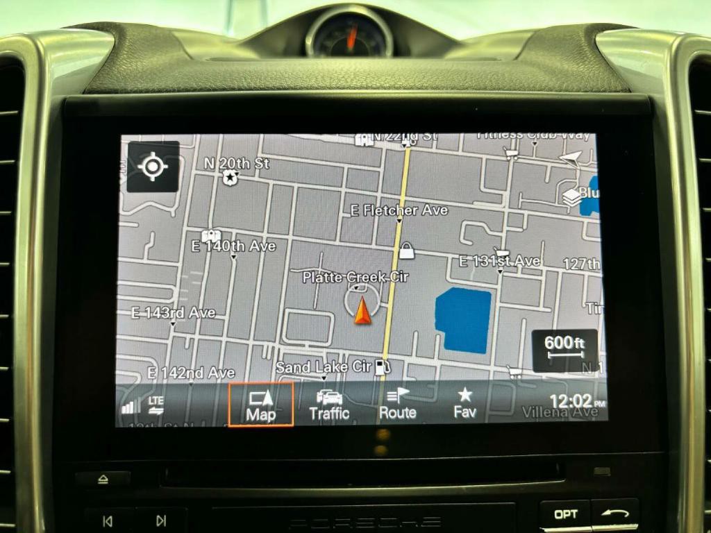 2017 Porsche Cayenne Image 38