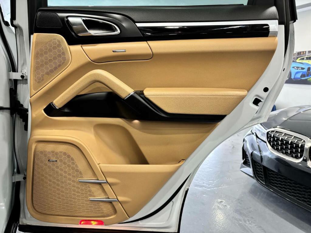 2017 Porsche Cayenne Image 43