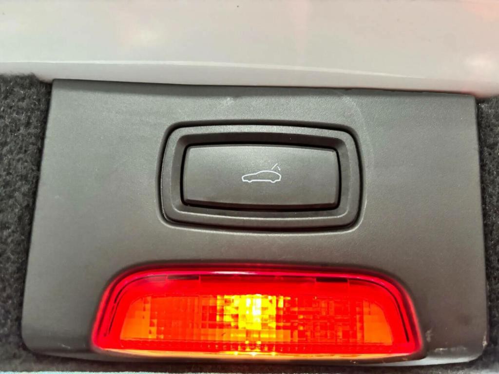 2017 Porsche Cayenne Image 48