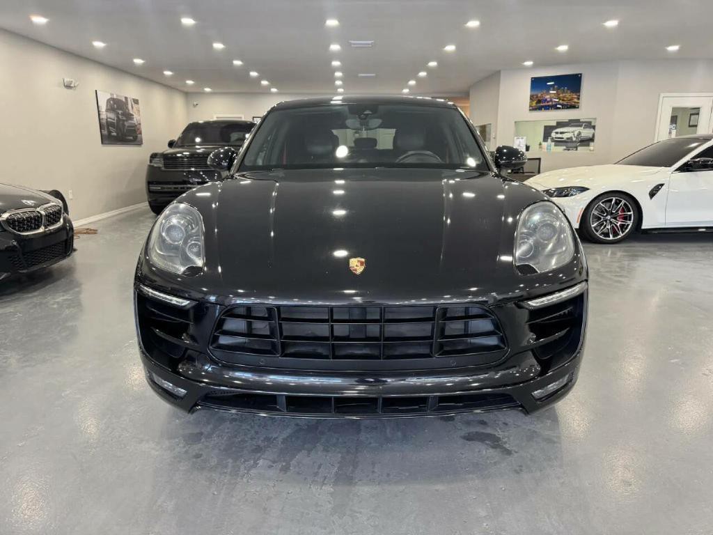 2017 Porsche Macan Image 2