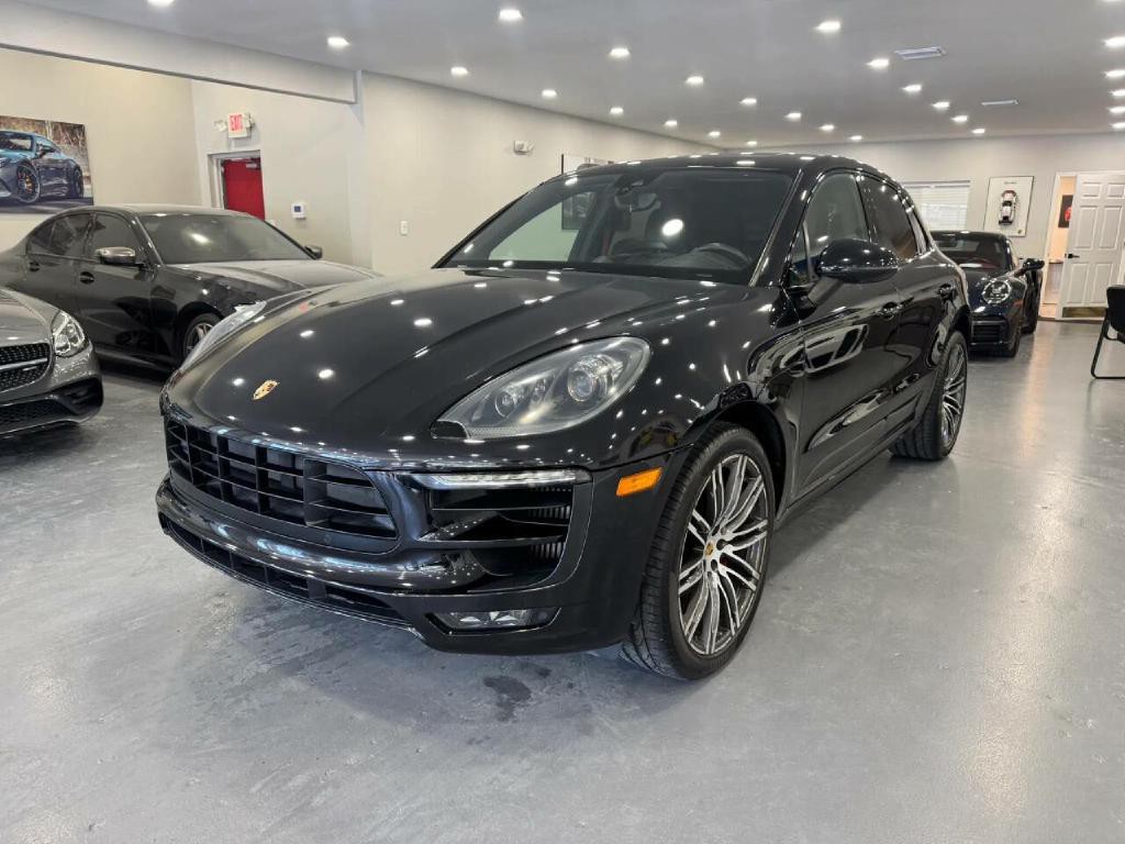 2017 Porsche Macan Image 3