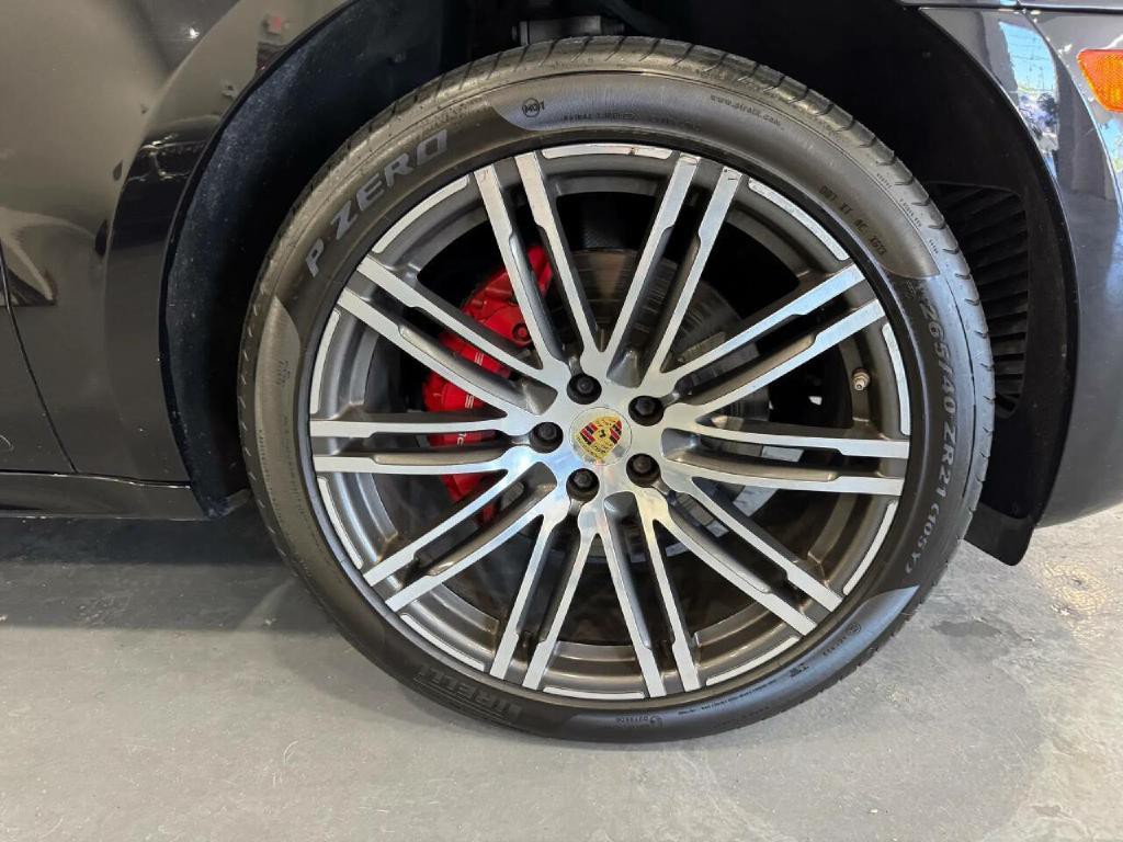 2017 Porsche Macan Image 29