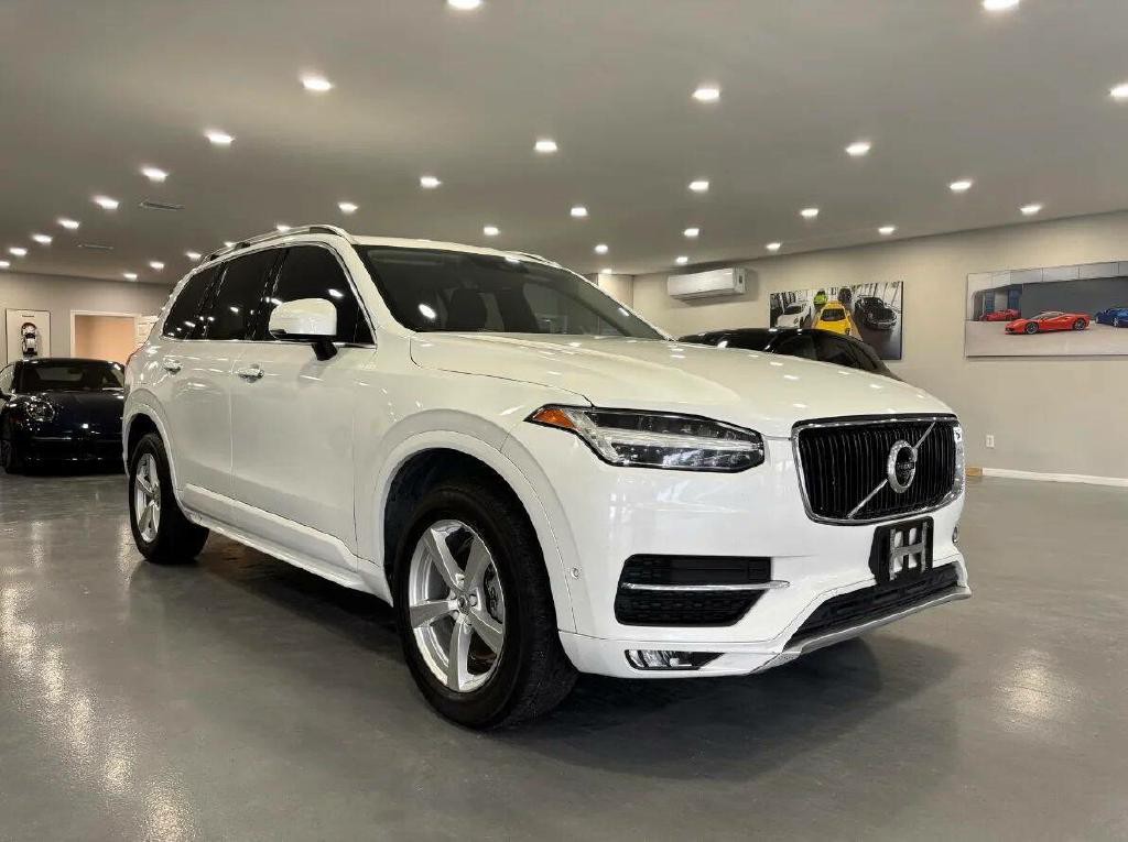 2017 Volvo XC90 Image 1