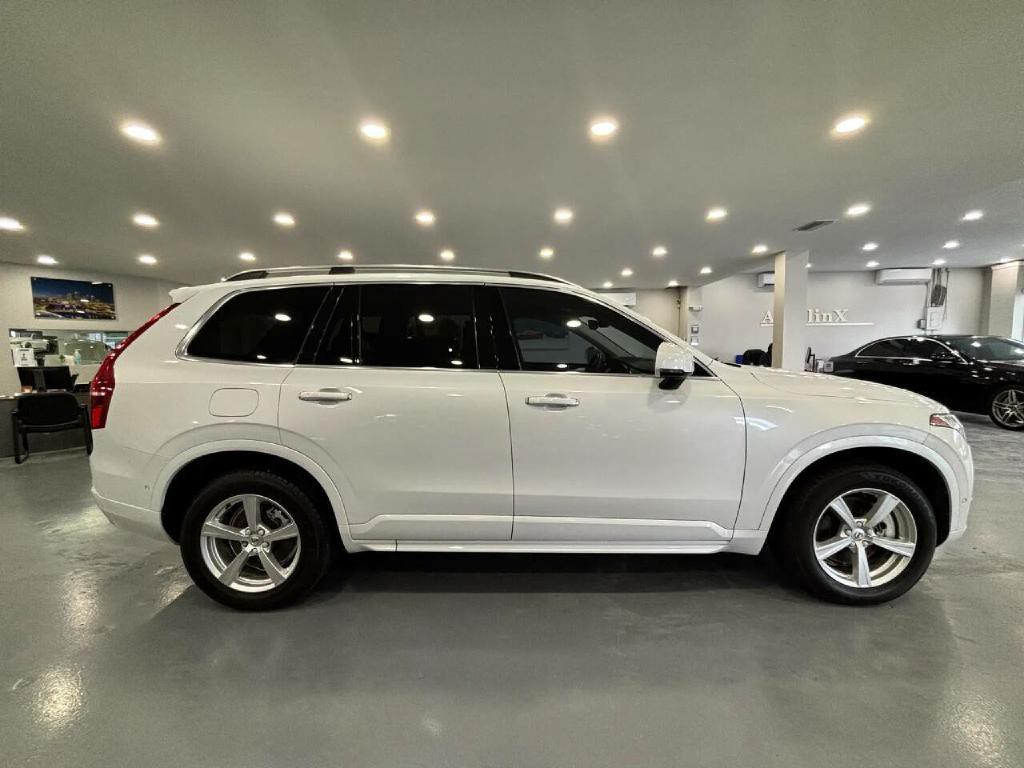 2017 Volvo XC90 Image 8