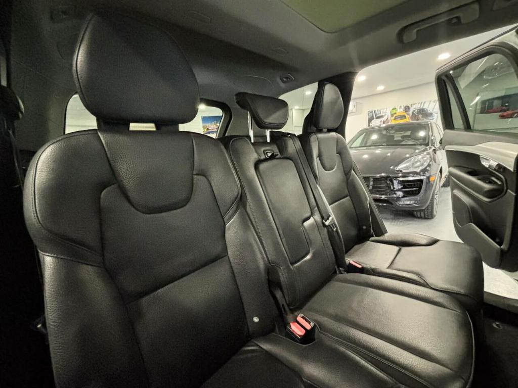 2017 Volvo XC90 Image 18