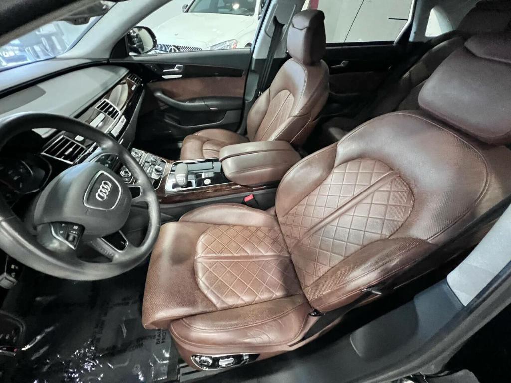 2014 Audi A8 Image 8