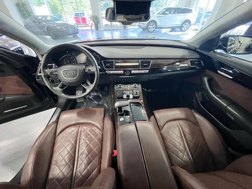2014 Audi A8 Image 11