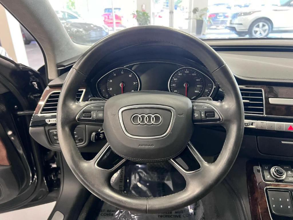 2014 Audi A8 Image 12