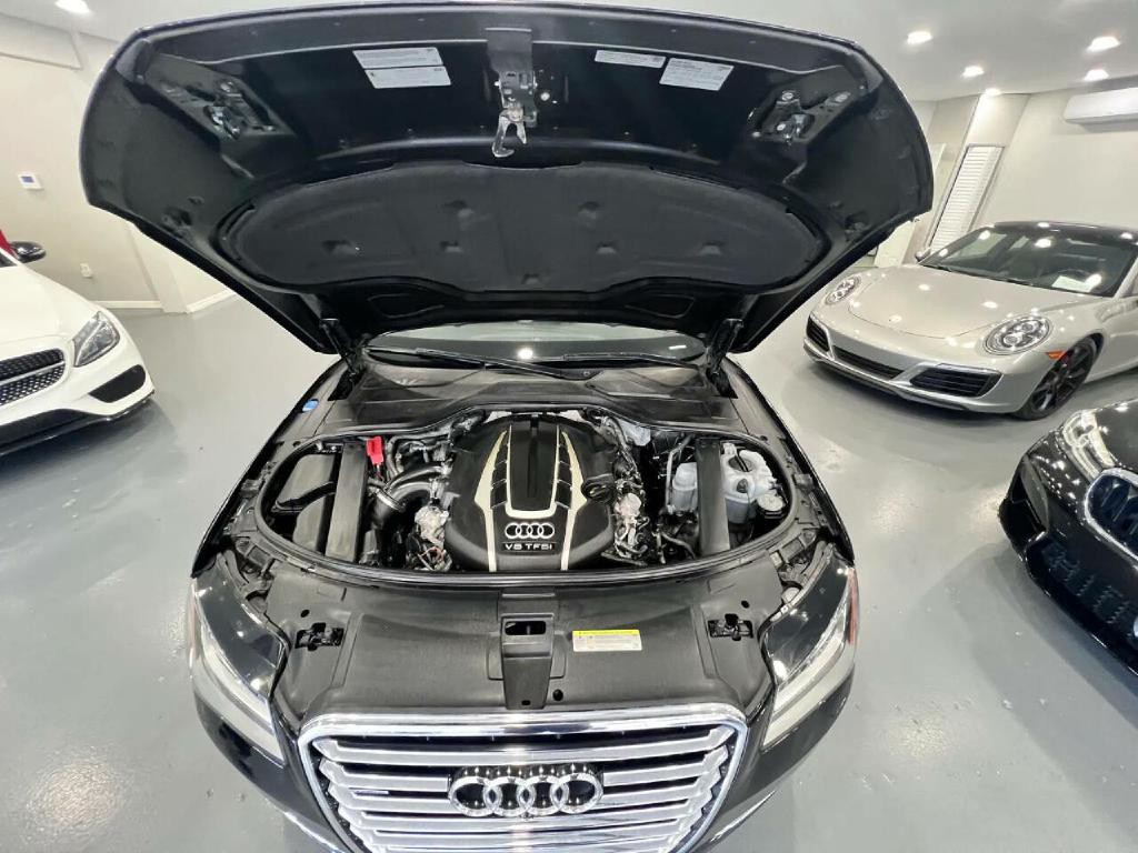 2014 Audi A8 Image 31