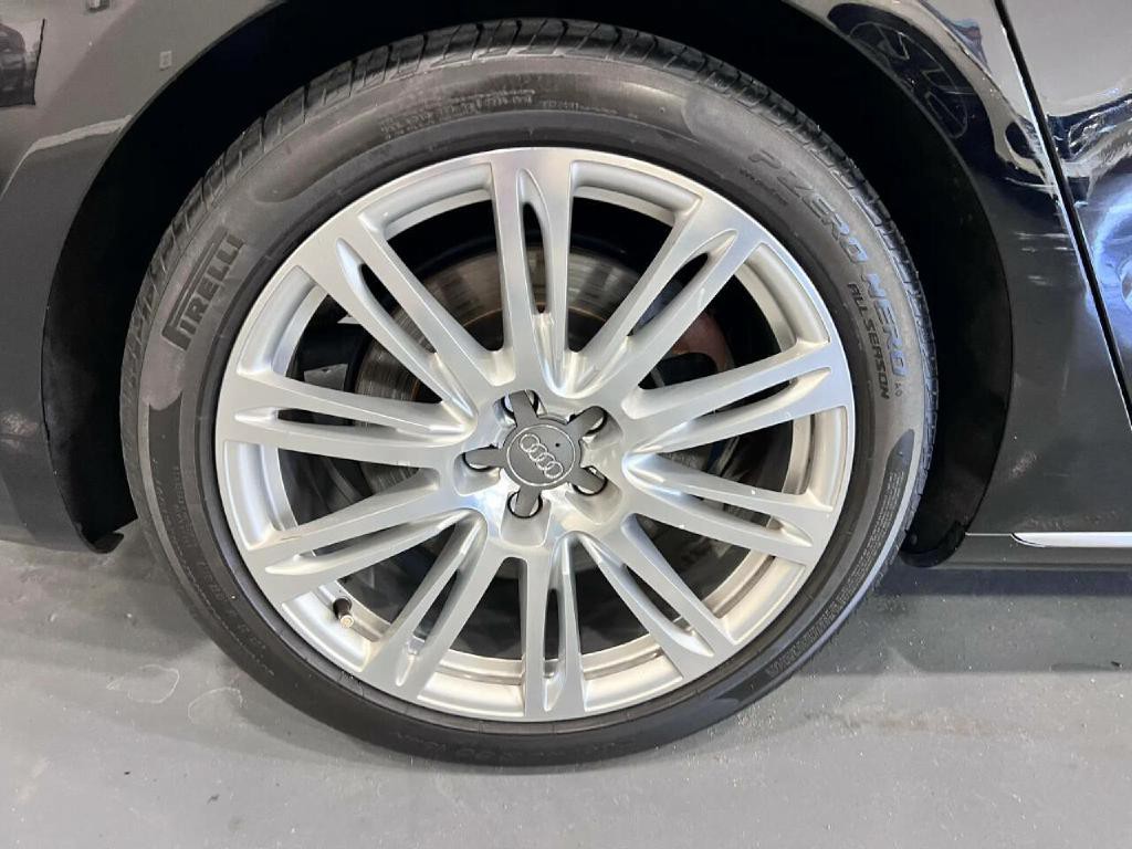 2014 Audi A8 Image 33