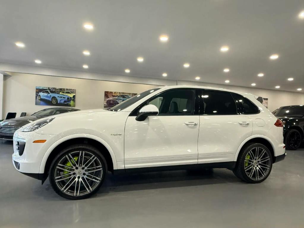 2017 Porsche Cayenne Image 4