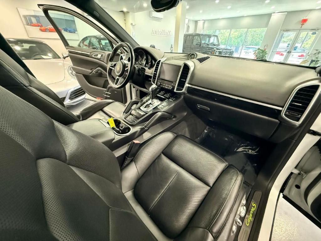 2017 Porsche Cayenne Image 17