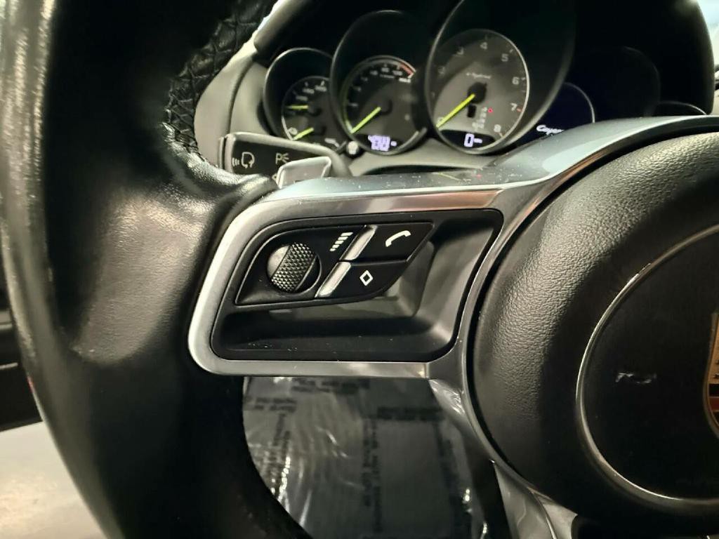 2017 Porsche Cayenne Image 20