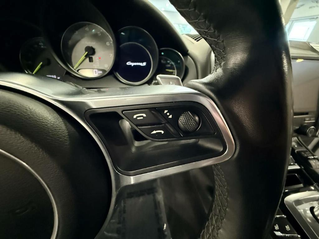 2017 Porsche Cayenne Image 21