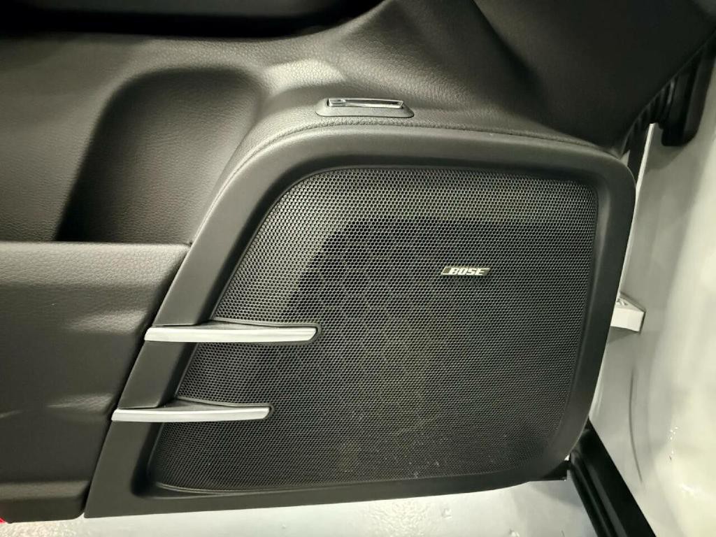 2017 Porsche Cayenne Image 33