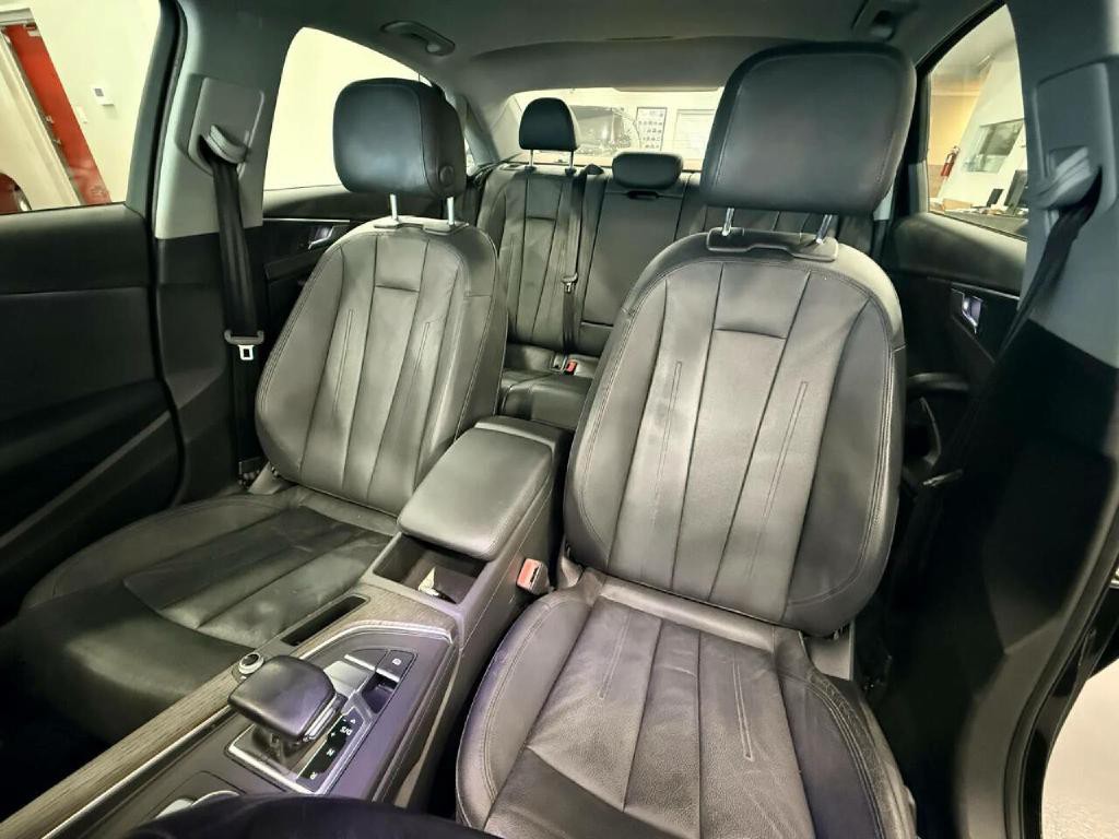 2017 Audi A4 Image 10