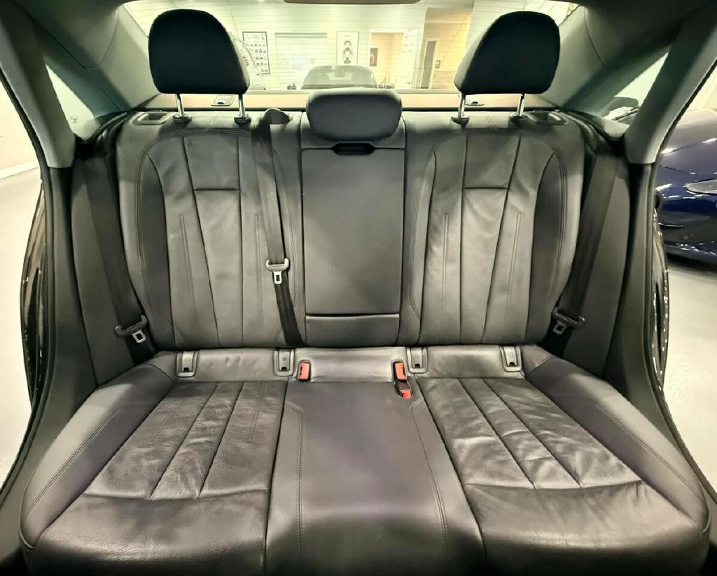2017 Audi A4 Image 16