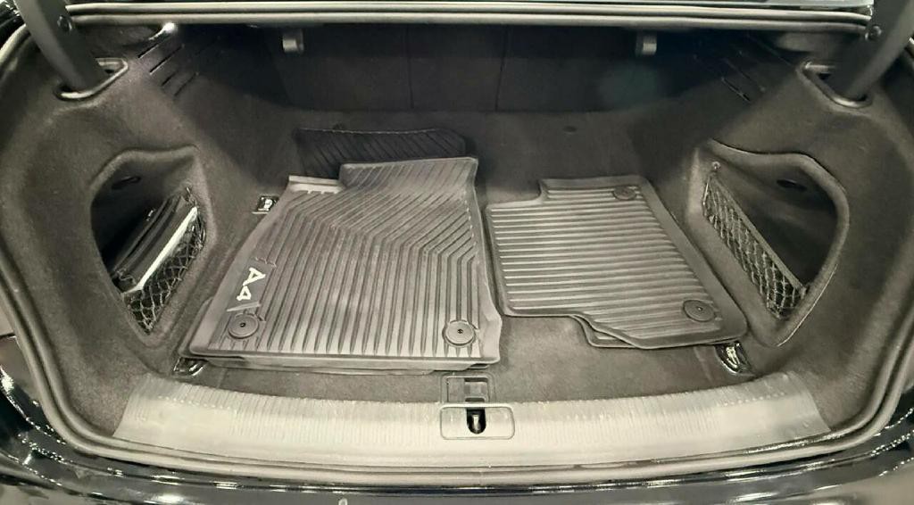 2017 Audi A4 Image 38