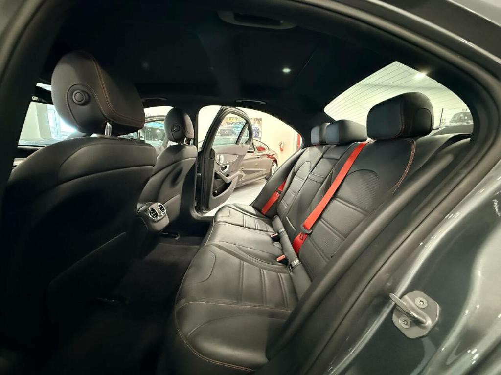 2018 Mercedes-Benz C-Class Image 6