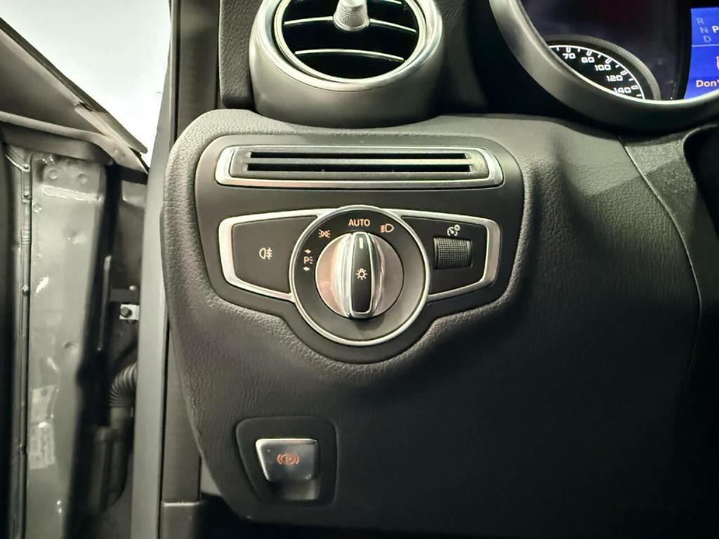2018 Mercedes-Benz C-Class Image 15
