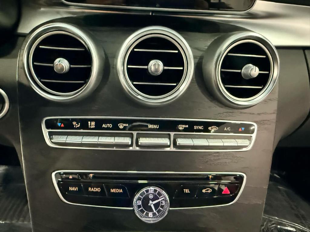 2018 Mercedes-Benz C-Class Image 16