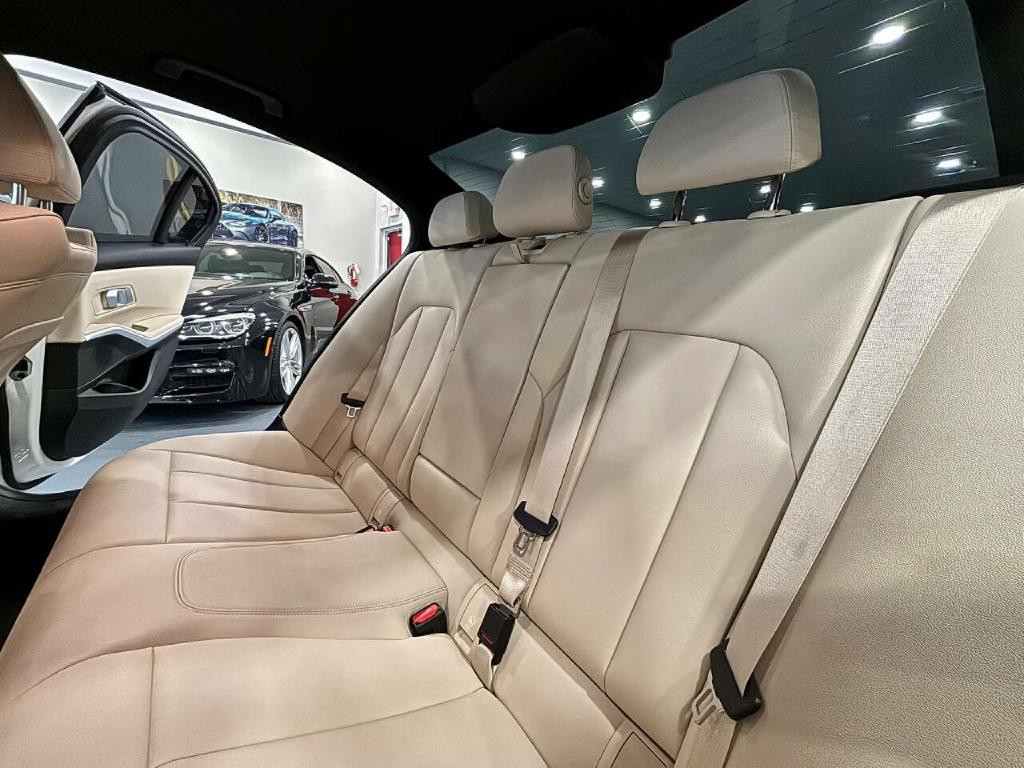 2020 BMW 3 Series Image 15