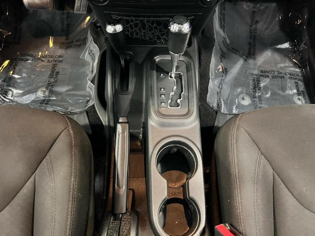 2016 Jeep Wrangler Unlimited Image 16