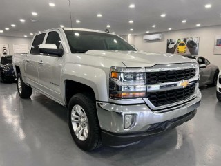 Image for 2017 Chevrolet Silverado 1500 LT Pickup 5 3/4 ft ID: 7428927