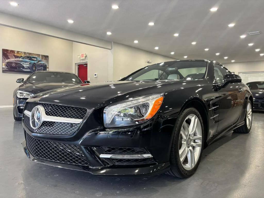 2016 Mercedes-Benz SL-Class Image 3