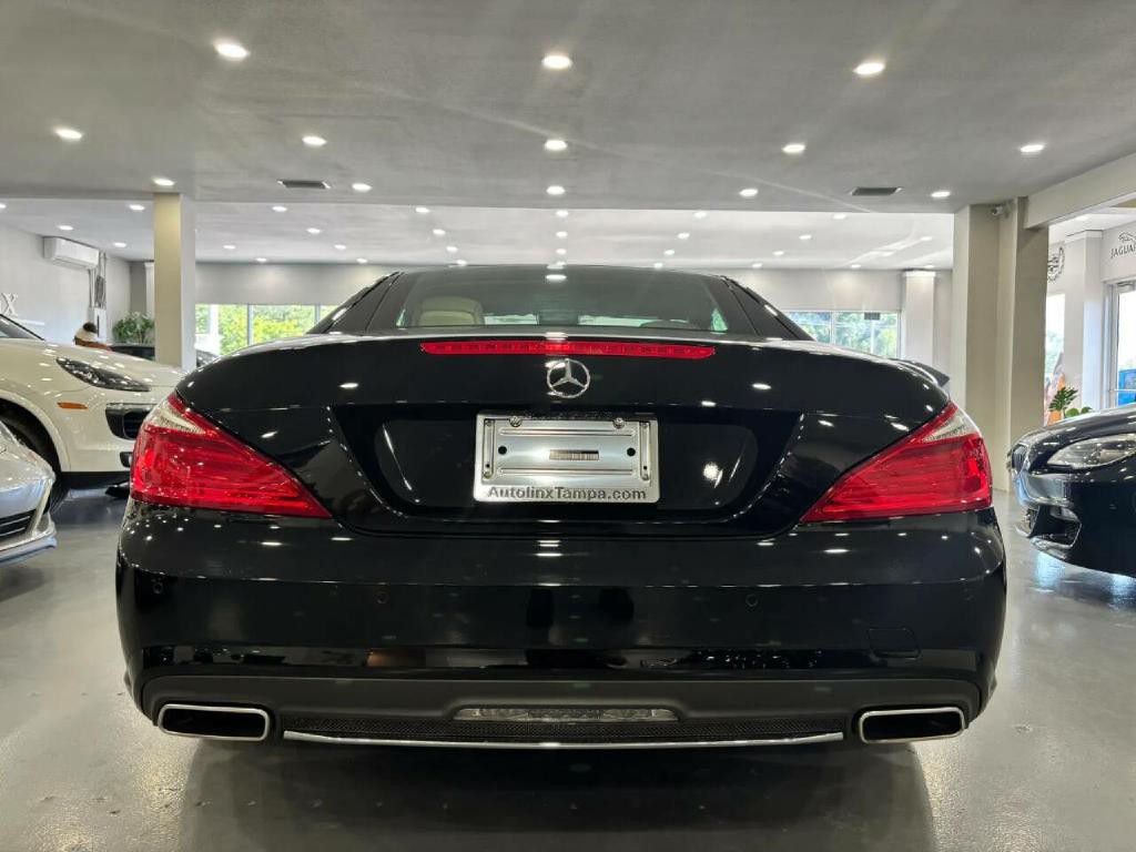 2016 Mercedes-Benz SL-Class Image 6