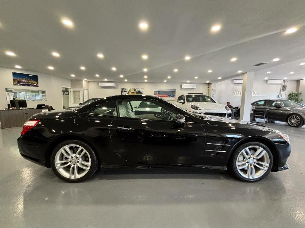 2016 Mercedes-Benz SL-Class Image 8