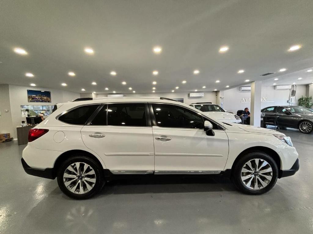 2019 Subaru Outback Image 8