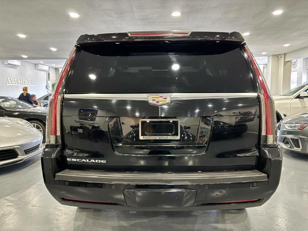 2015 Cadillac Escalade Image 6