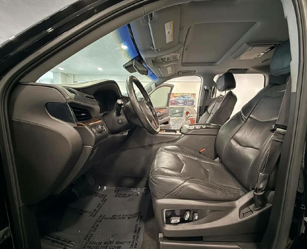 2015 Cadillac Escalade Image 12