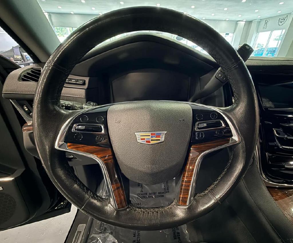 2015 Cadillac Escalade Image 29