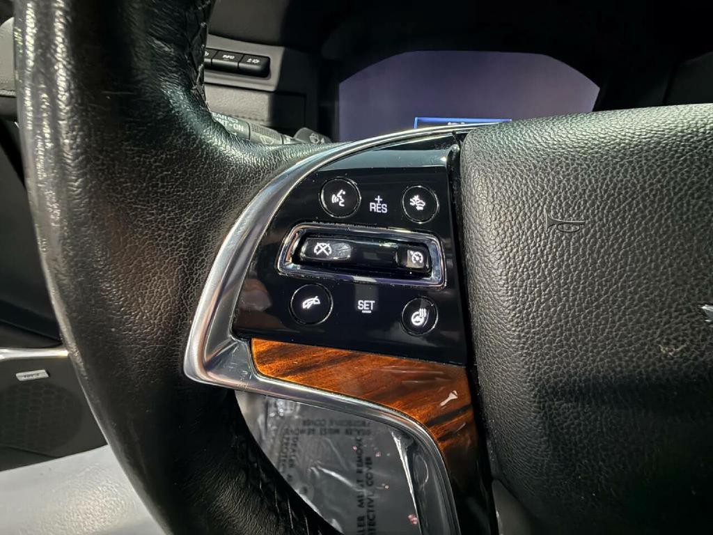 2015 Cadillac Escalade Image 30