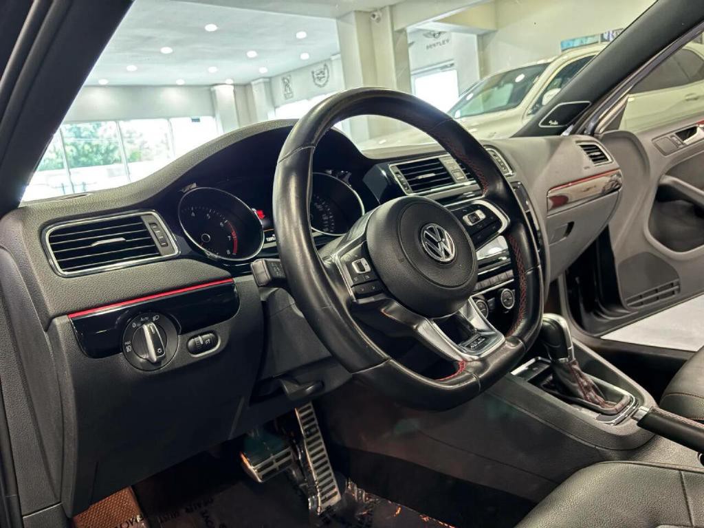 2017 Volkswagen Jetta Image 9