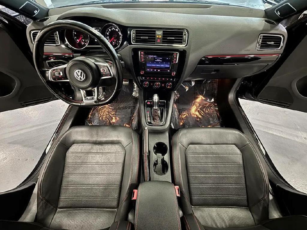 2017 Volkswagen Jetta Image 24