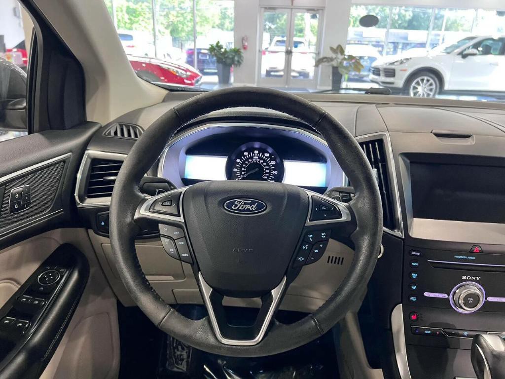2018 Ford Edge Image 18