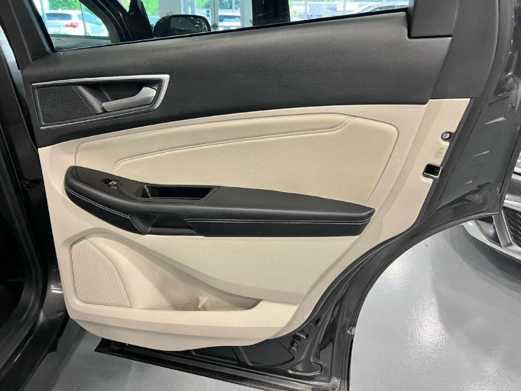 2018 Ford Edge Image 22