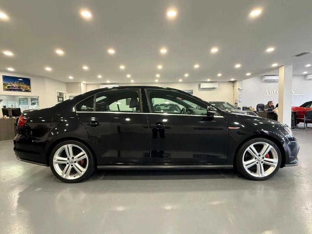2017 Volkswagen Jetta Image 5