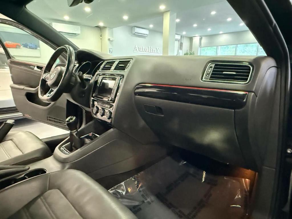 2017 Volkswagen Jetta Image 7